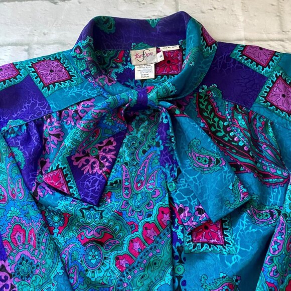 Vintage Tan Jay Womens Blouse Hidden Buttons Bow Size 12 Blue - Picture 4 of 8